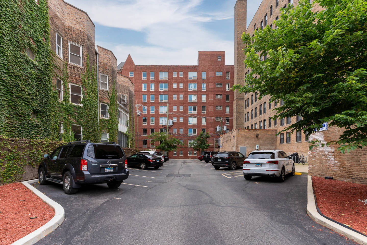 Somerset Place Apartments Image 35