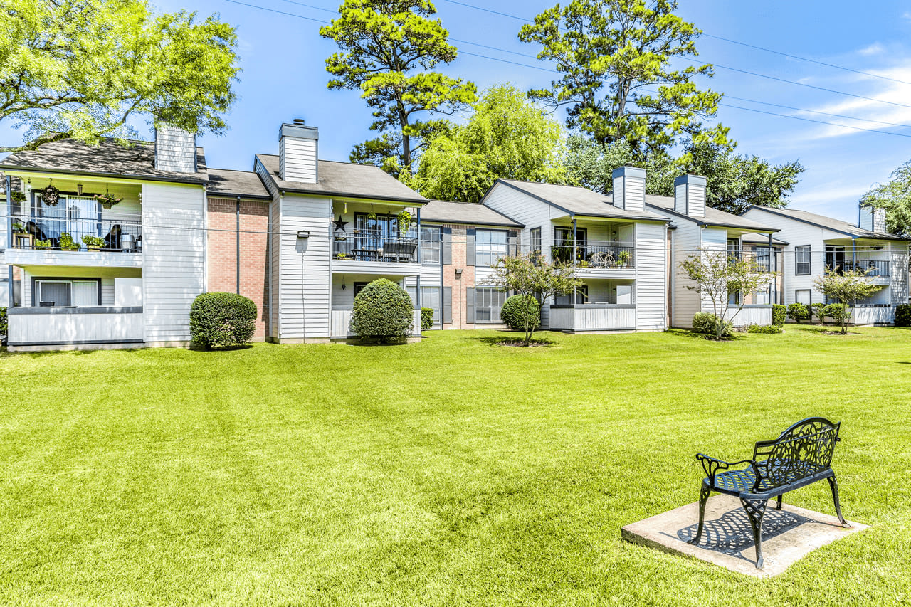 Brandon Oaks Apartments Image 16