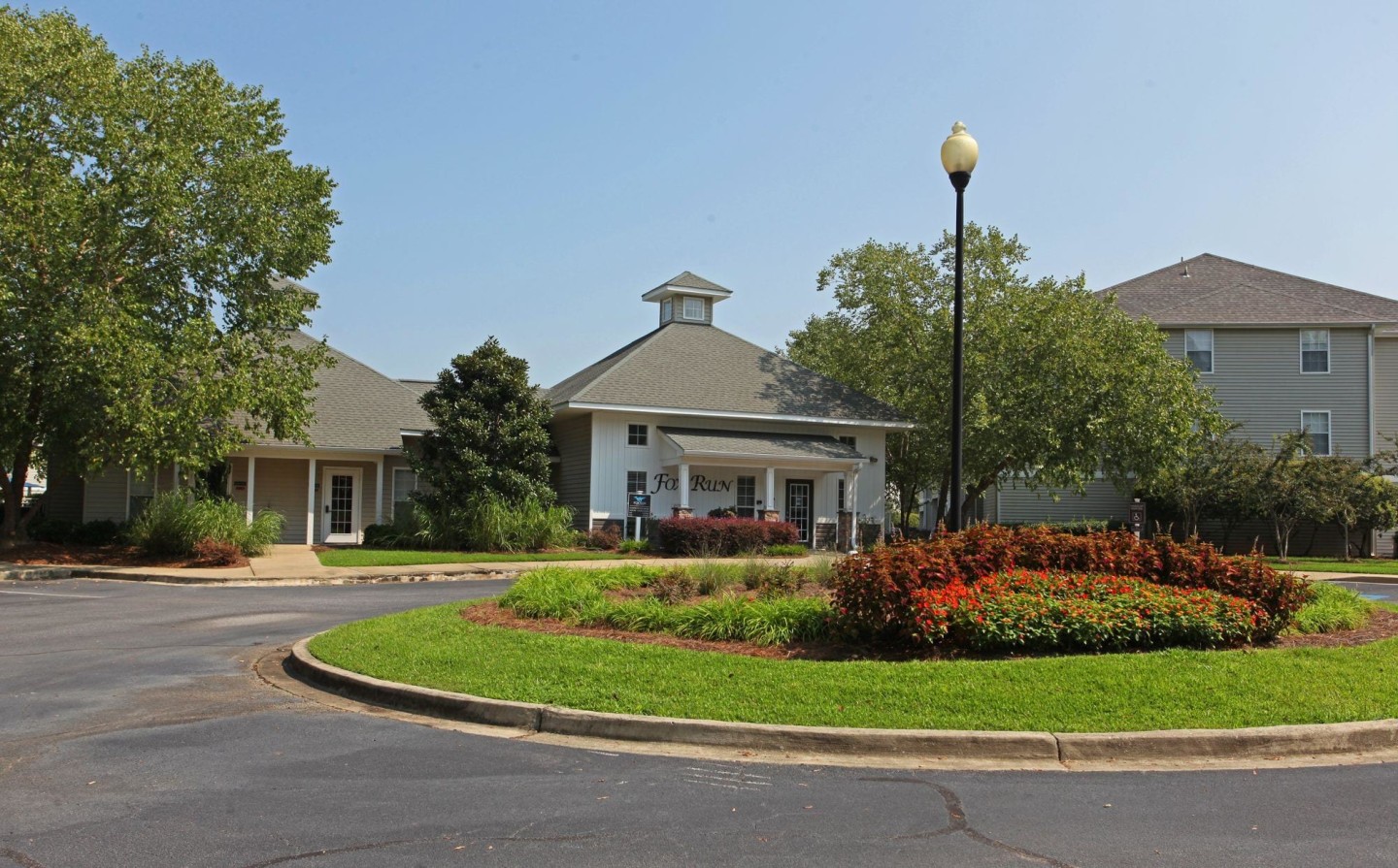 Fox Run Luxury Apartments Image 10