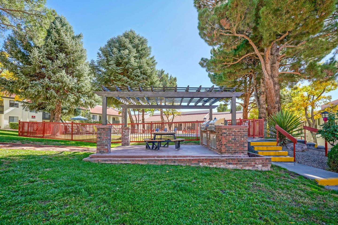 Rancho Verde Apartments Image 24