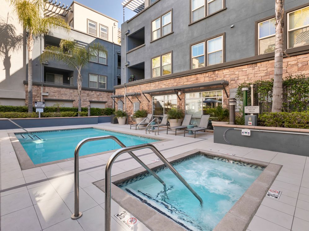 Avalon Encino Image 30