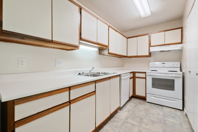 The Retreat at Hidden Bay Apartment Homes Image 12