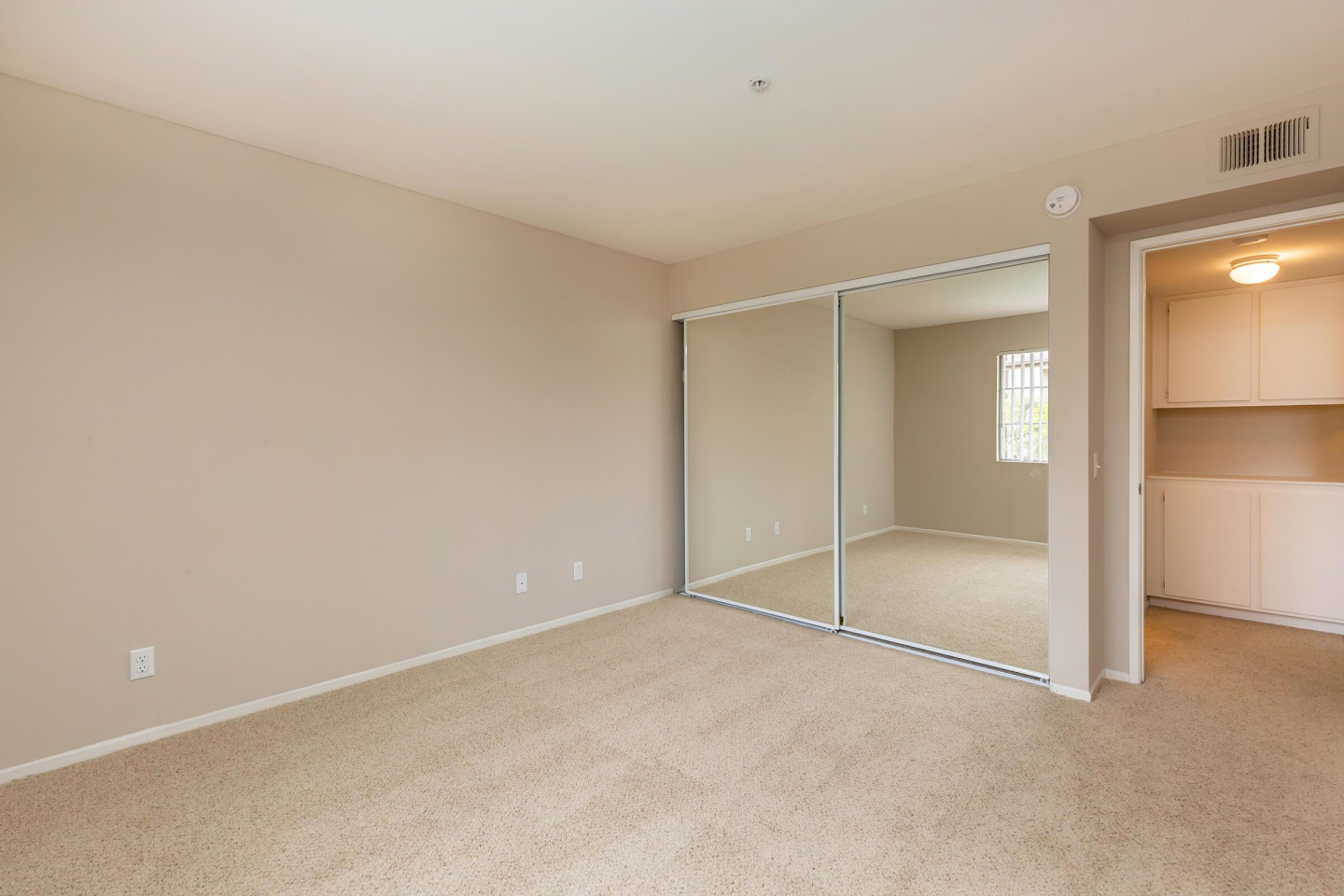 Wood Canyon Villa Apartment Homes Image 2