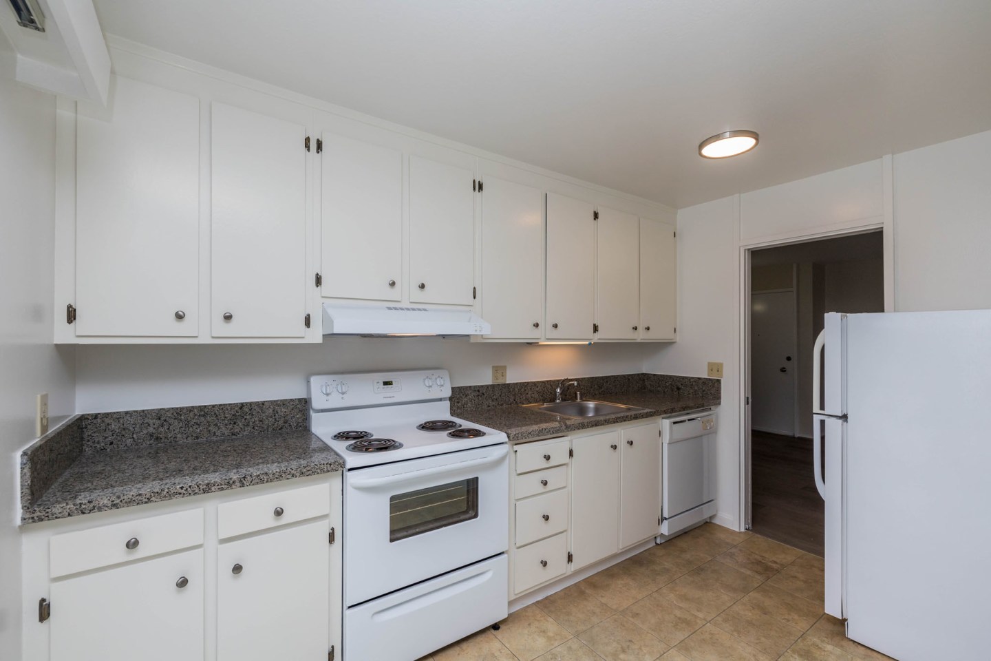 115 Moss Avenue Image 4