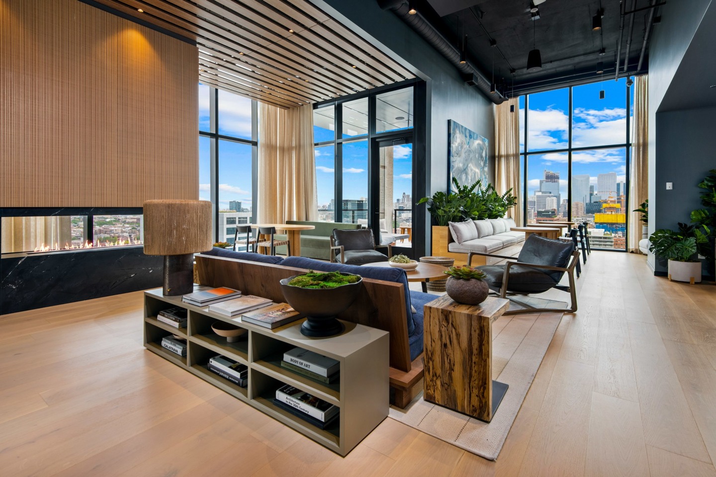 Parq Fulton Image 1