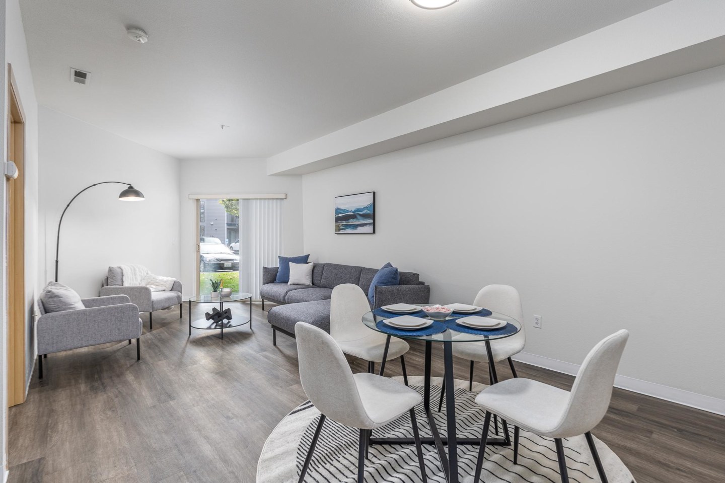 Shoreline Village Apartment Homes Image 24
