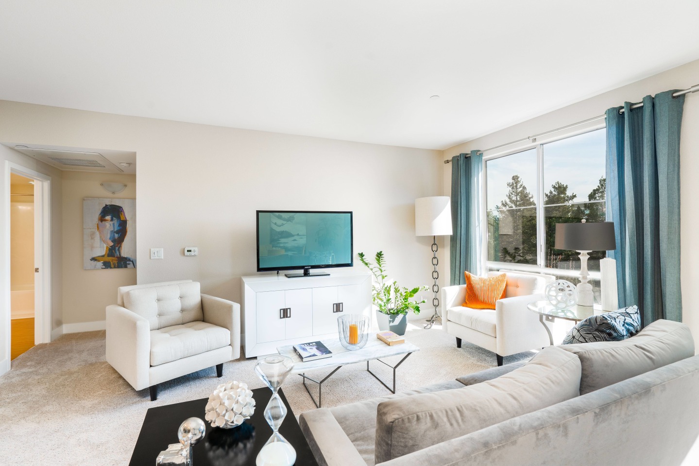Mosaic Apartments Image 3