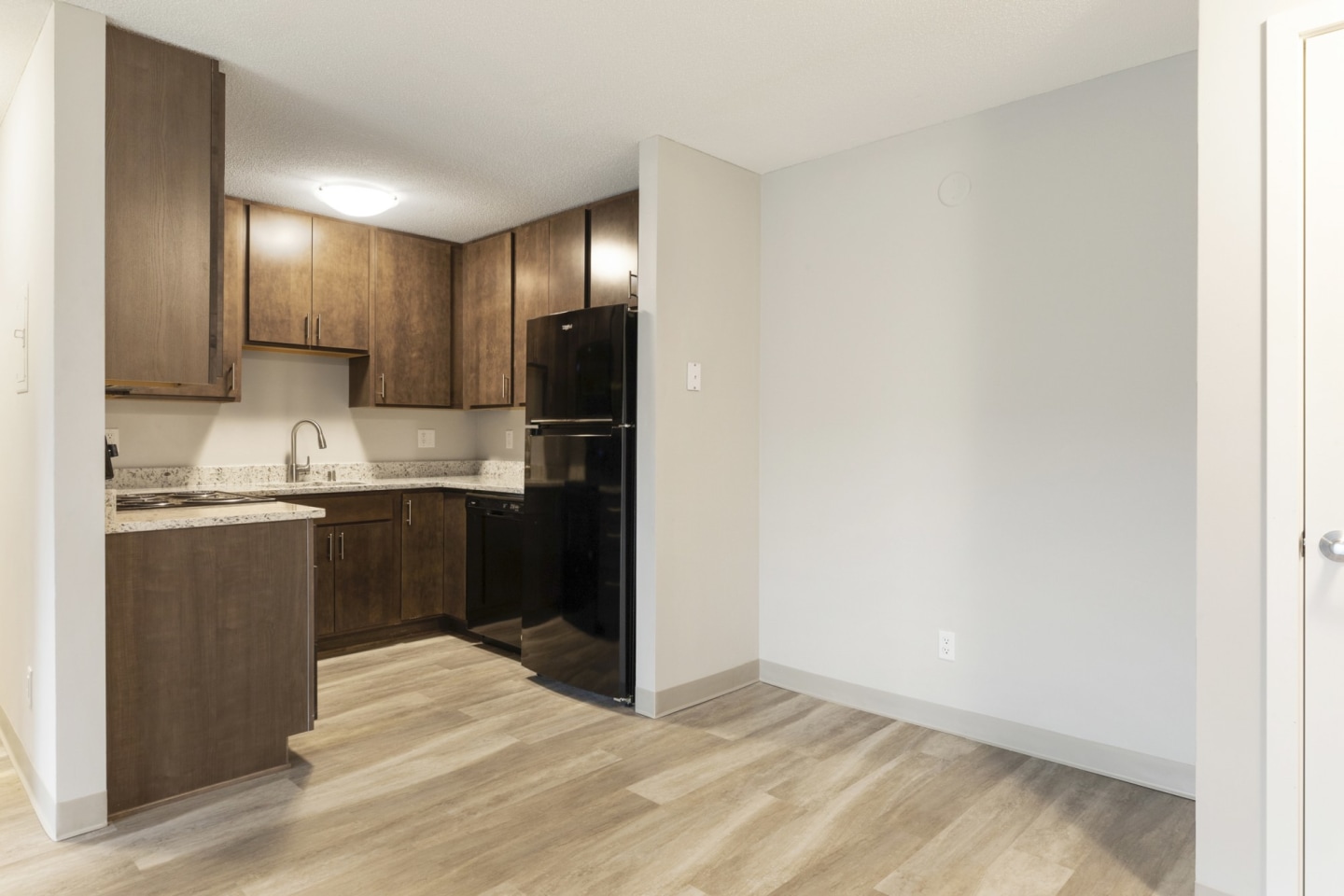 Ballantrae Apartments I Image 6