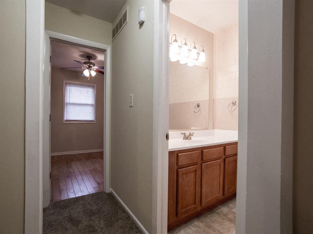 Monon Living Image 79