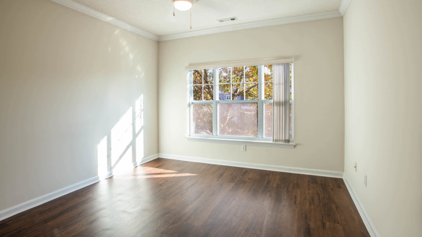 Quarry Hills Image 22