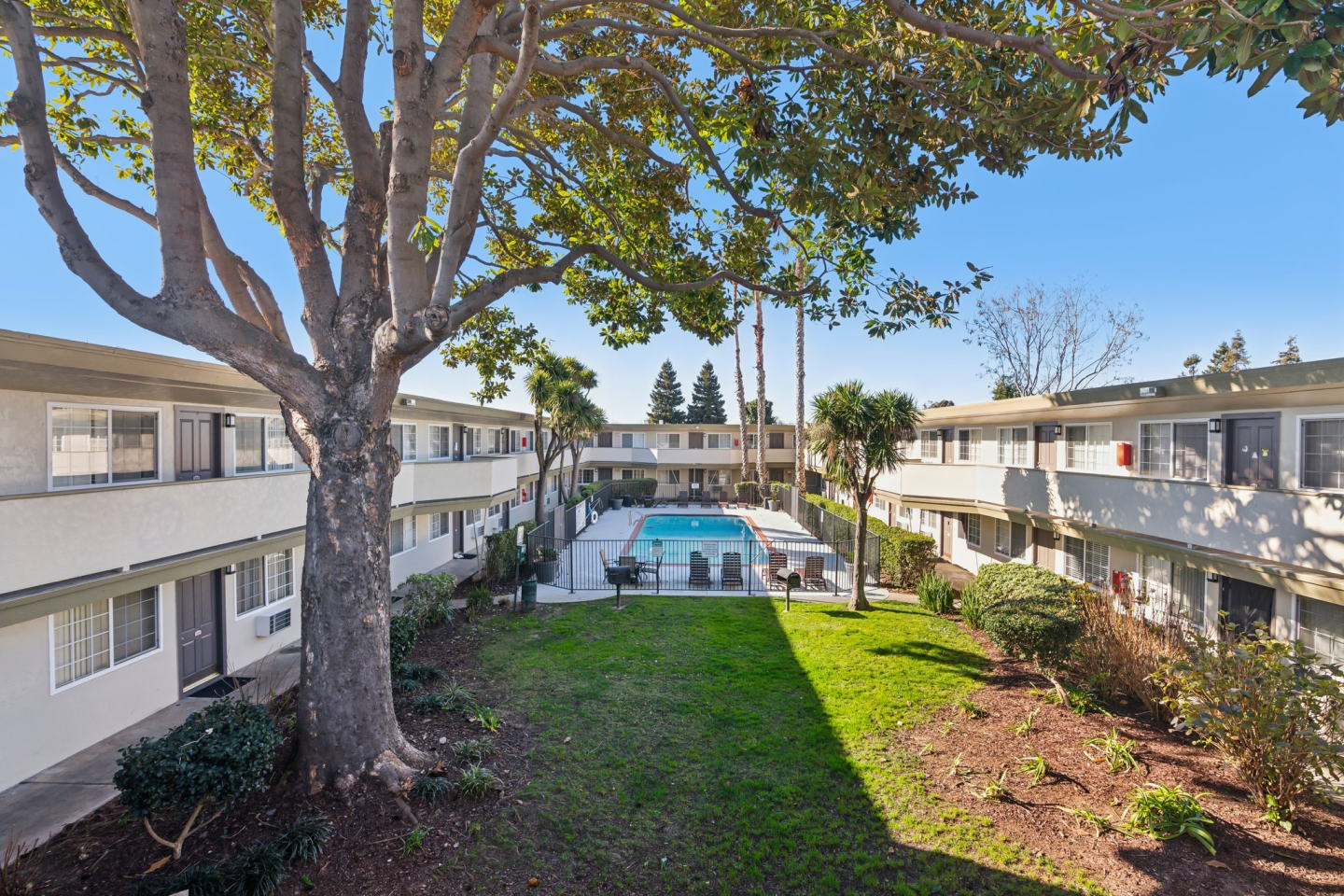 Paseo Gardens Image 9