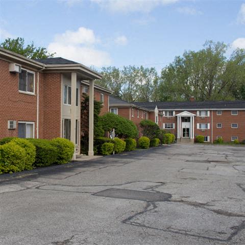 Hallwood Manor Apartments Image 3