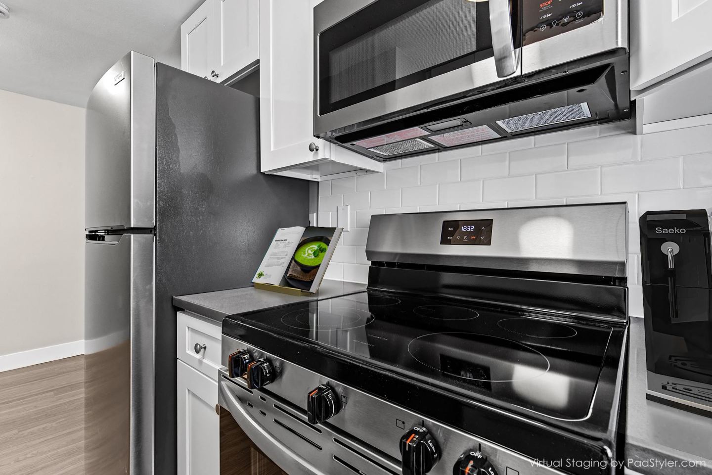 Camelot Apartments Image 2