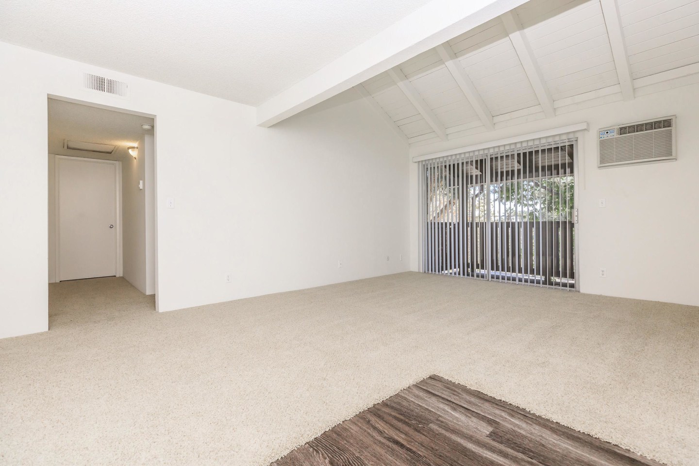 Country Hills Apartment Homes Image 2