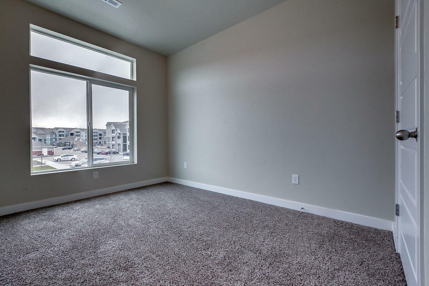 Kensington Apartments Image 54