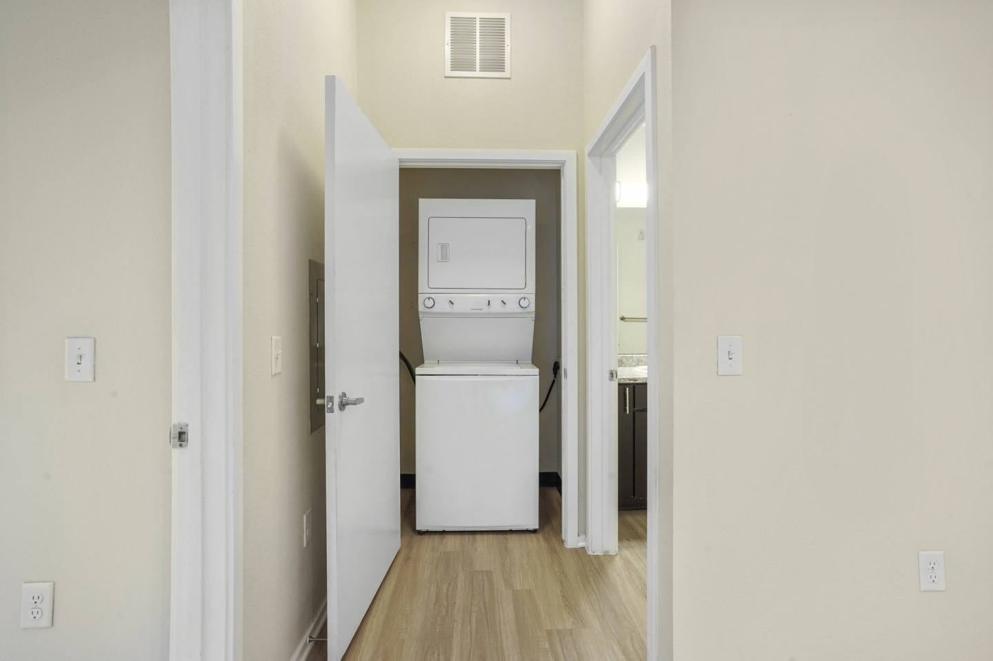 Park Hill Station Image 12