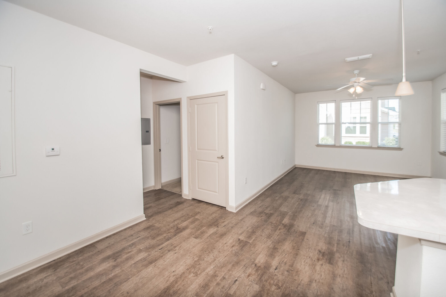 Otarre Pointe Apartment Homes Image 2
