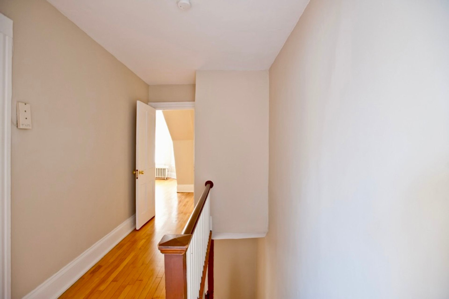 2216 E Ivanhoe Place Image 14