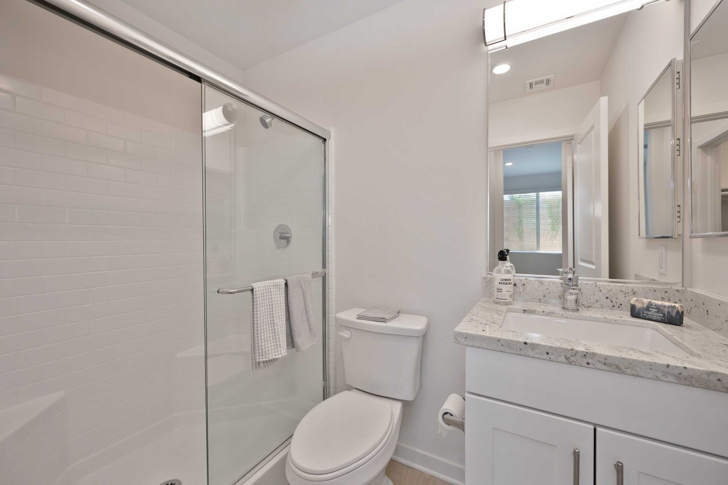 River Gate Townhomes Image 10