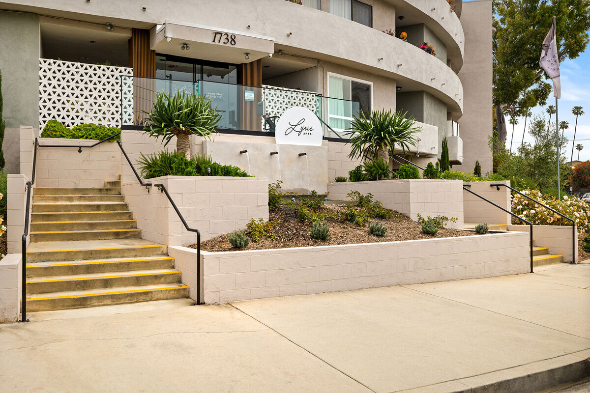Lyric Apartments Image 8