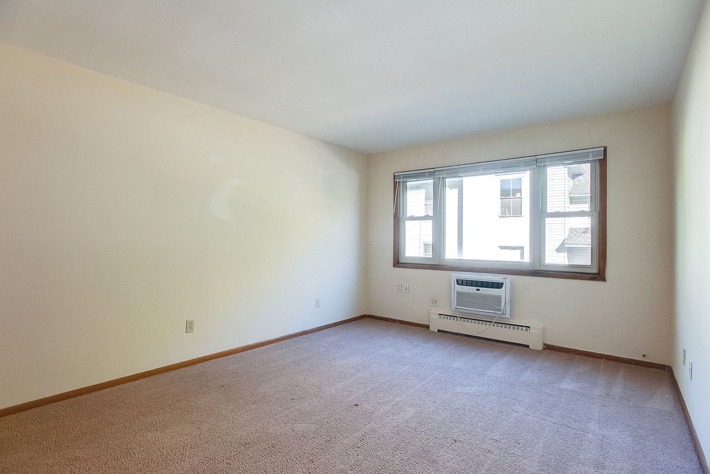 424 W 24th Street Image 8