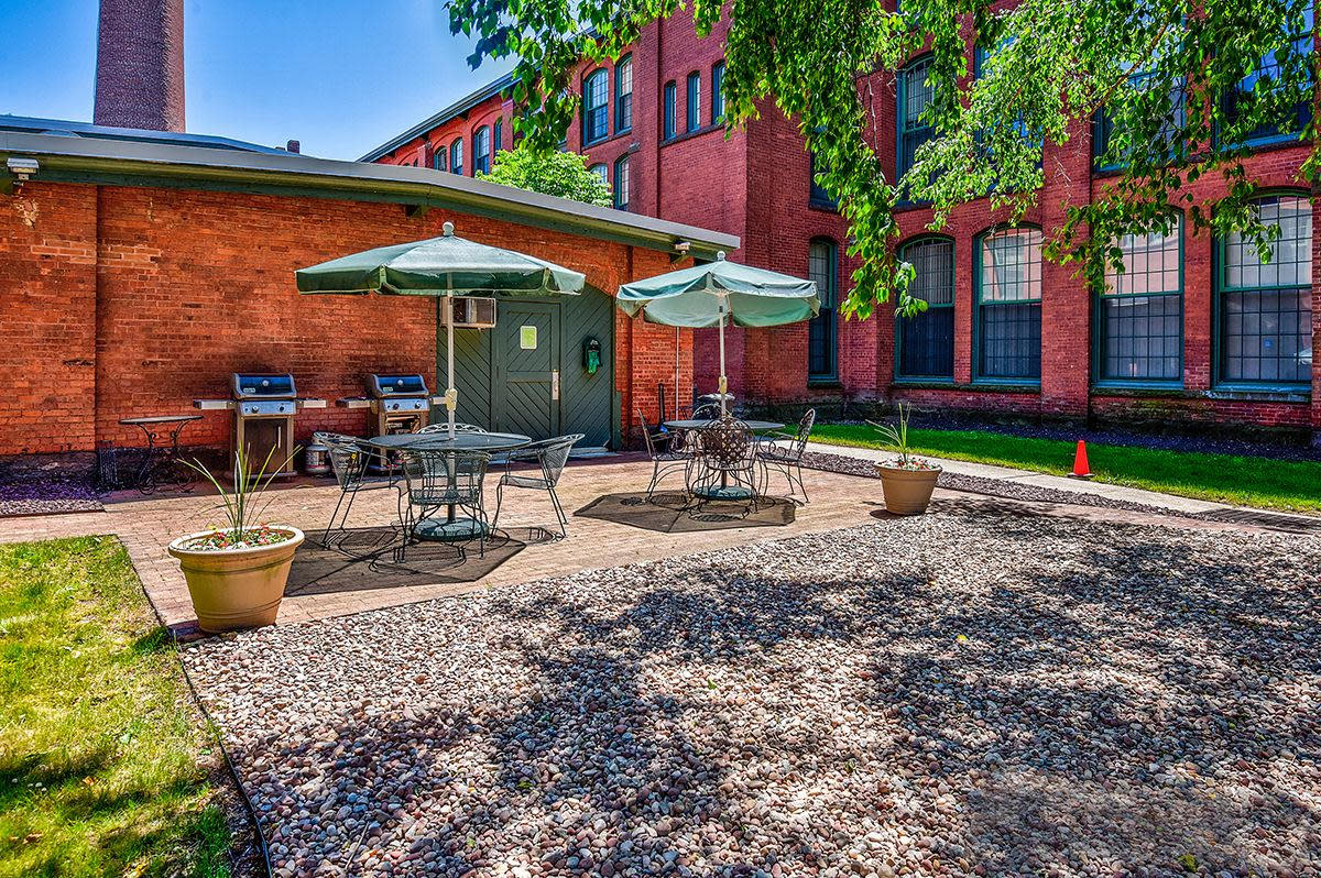 Ribbon Mills Apartments Image 16