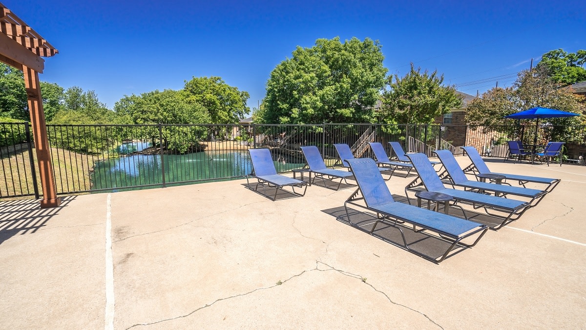 WatersEdge Denton Apartments Image 30