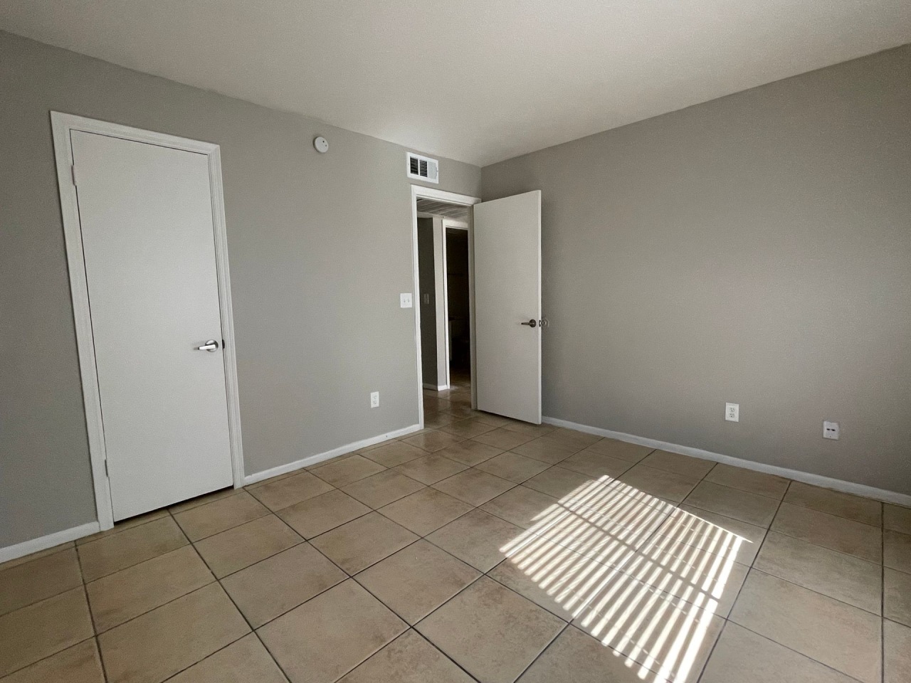 Hayden Lane Image 6