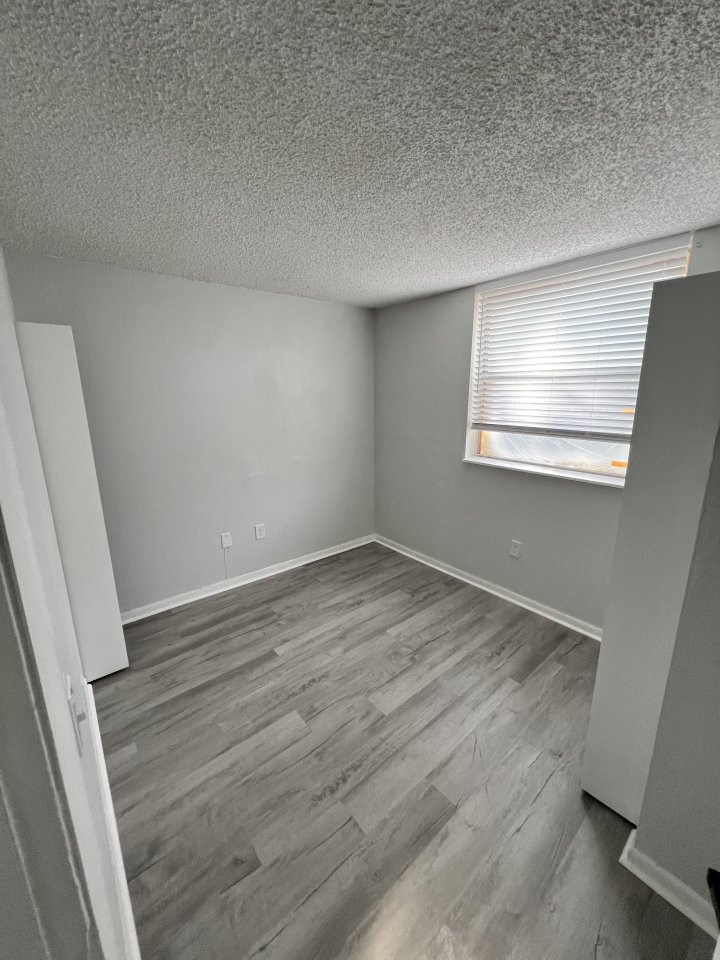 Blue Lake Village Apartments Image 12