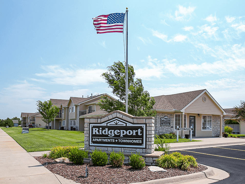 Ridgeport Apartments and Townhomes Image 1