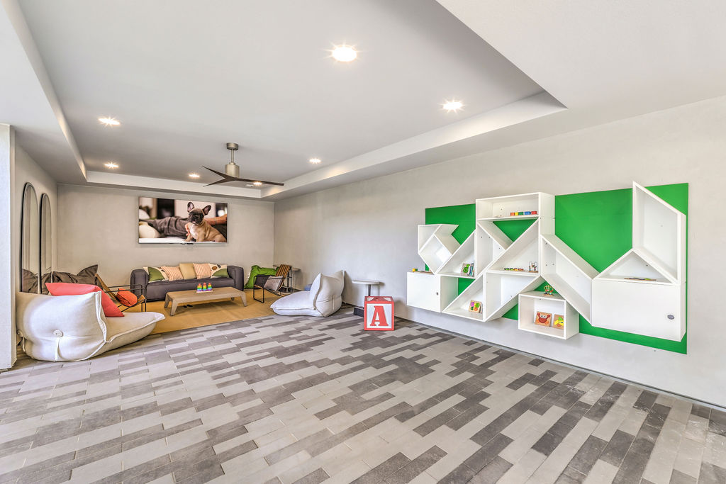 Ariva Luxury Residences Image 48