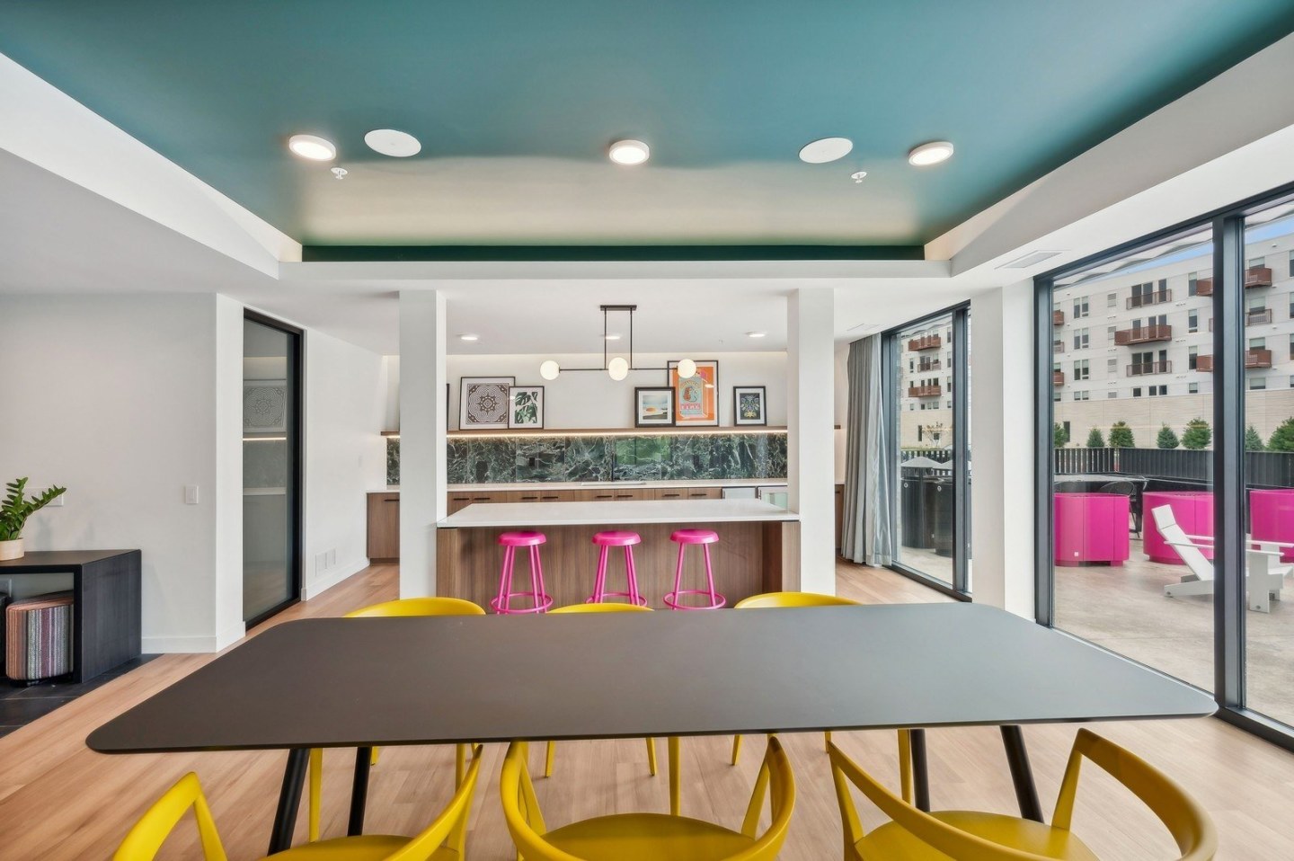 Harbourline Apartments Image 33