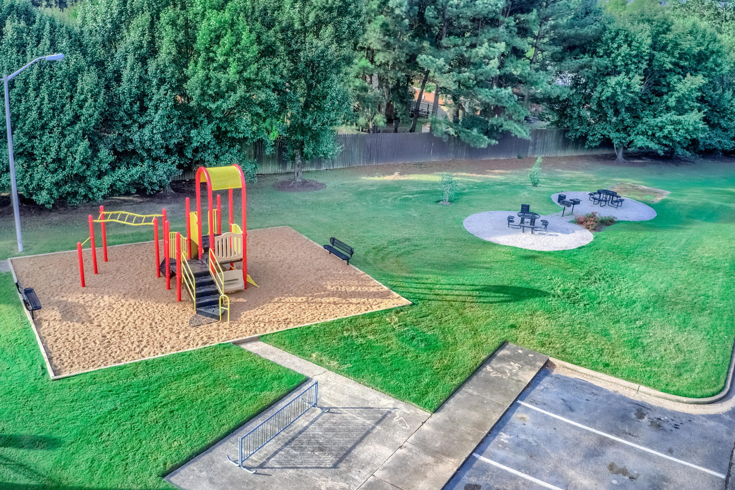 Annandale Gardens Image 13