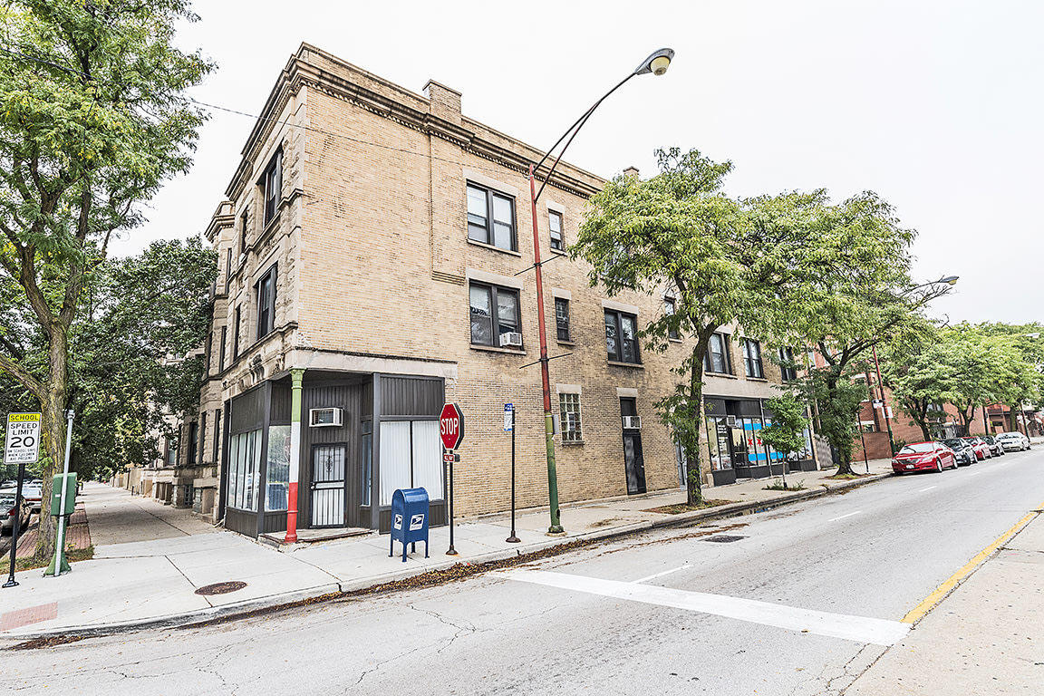 722 S Racine Image 26