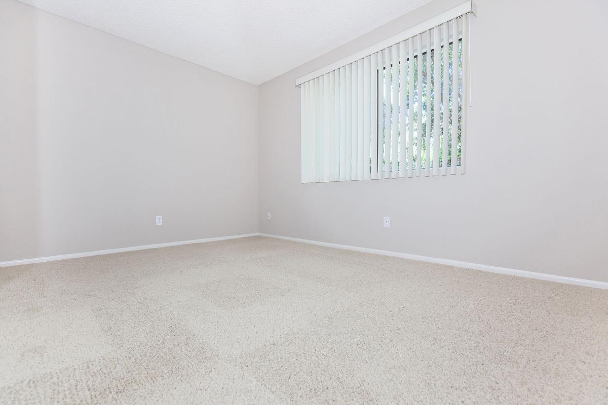 Emerald Court Apartment Homes Image 48