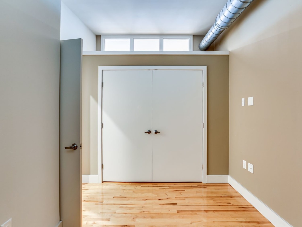 Lancaster Lofts Apartments Image 12