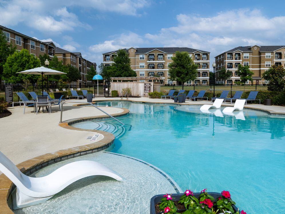 Avalon Frisco at Main Image 16