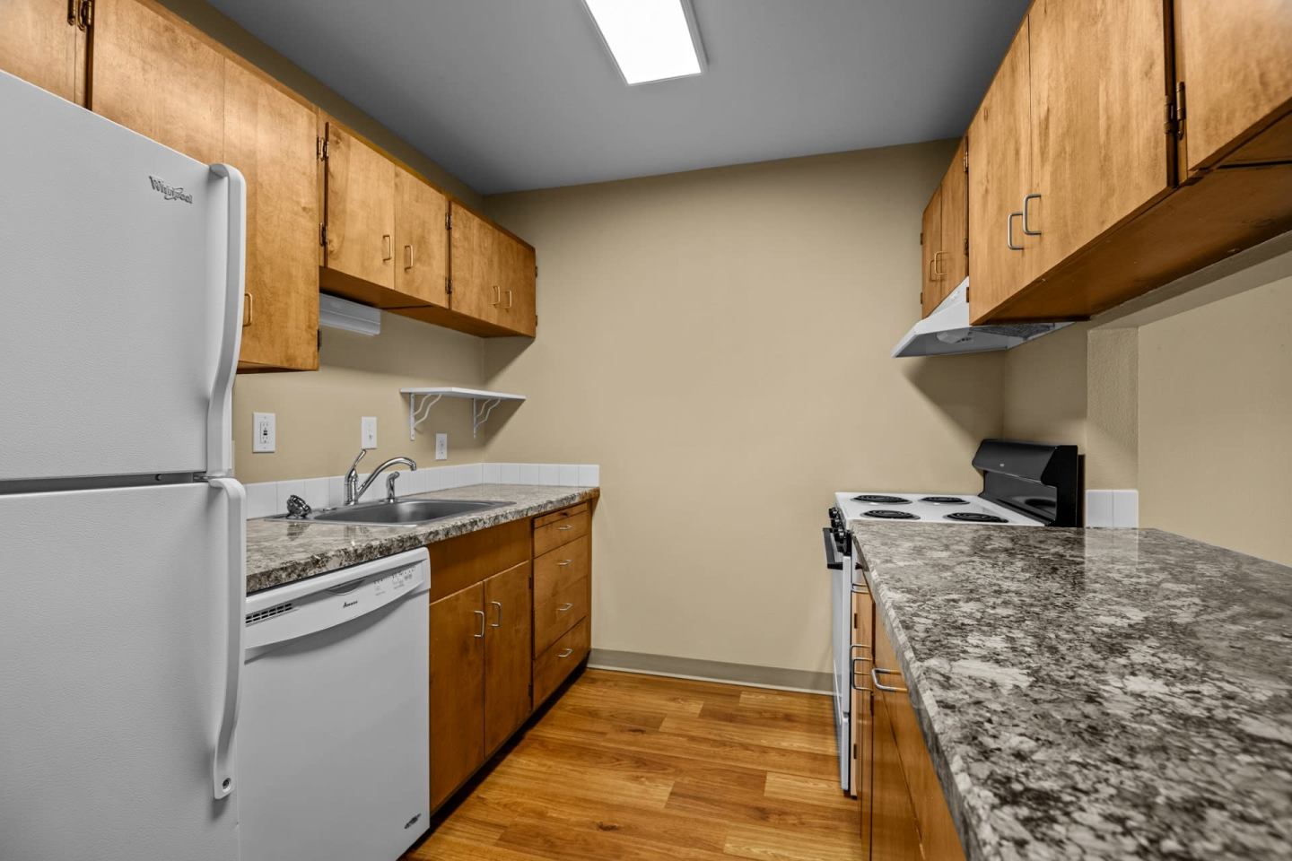 Sycamore Apartment Image 2