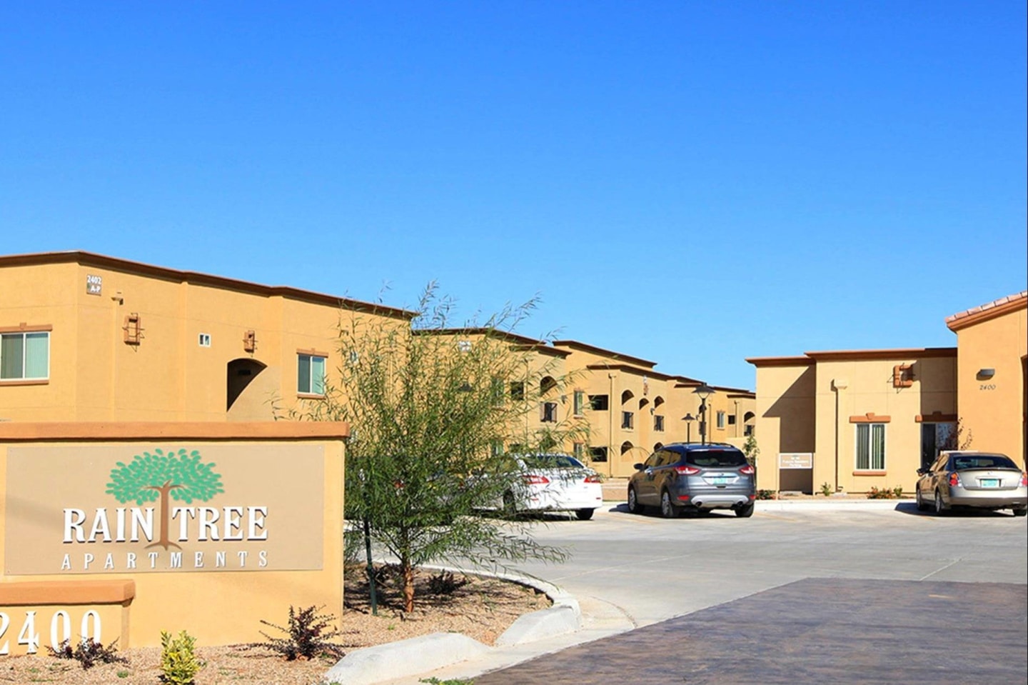 Raintree Apartments Image 8