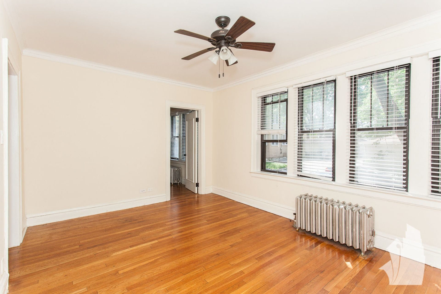 4715 North Leavitt St. Apt. Image 7