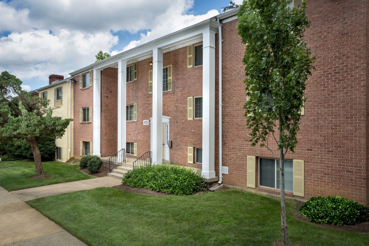 Whitehall Square Apartments Image 7