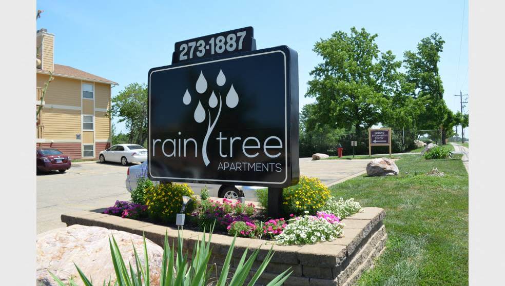Raintree Apartments Image 1