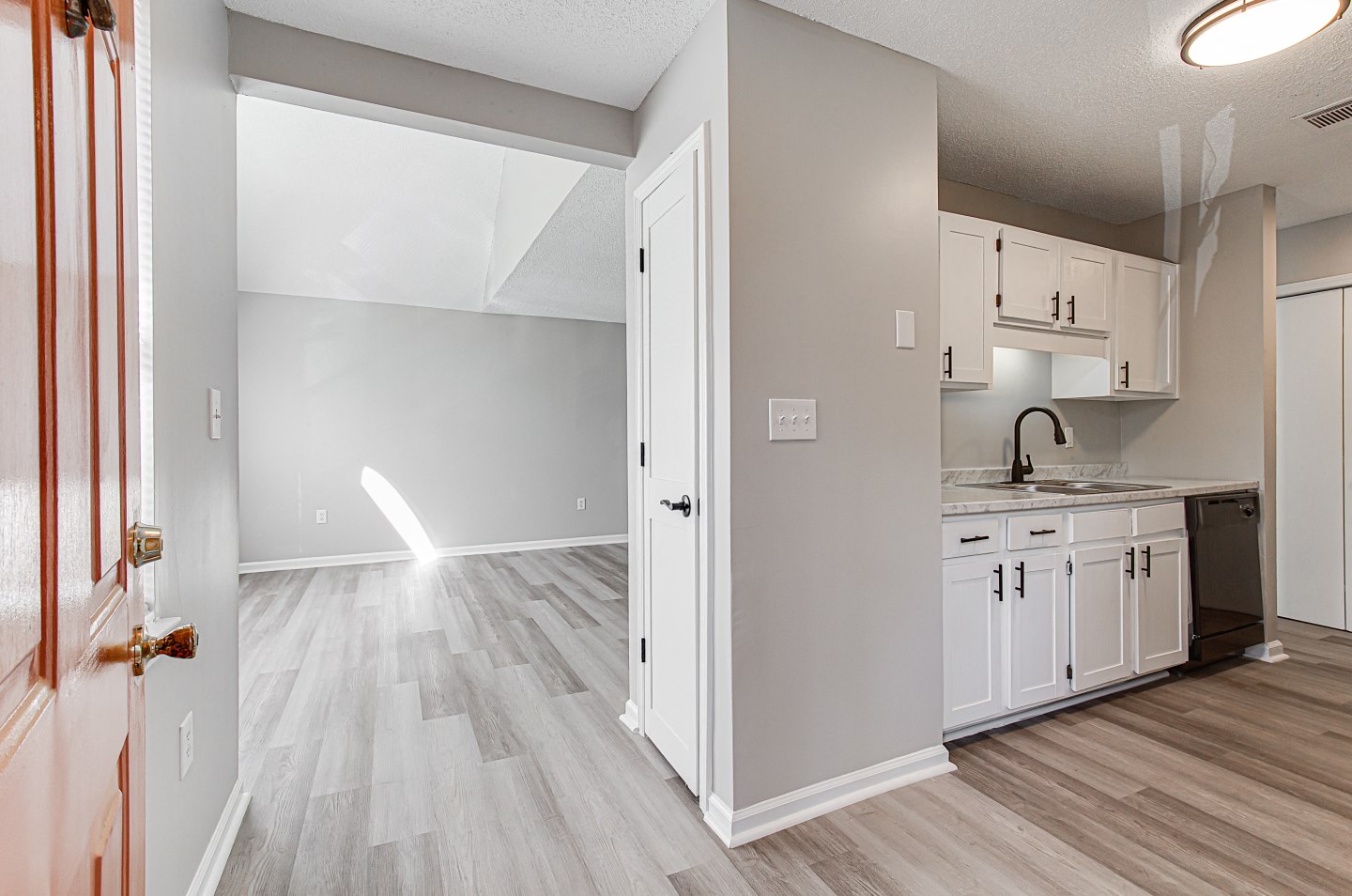 Salem Glen Apartments Image 4