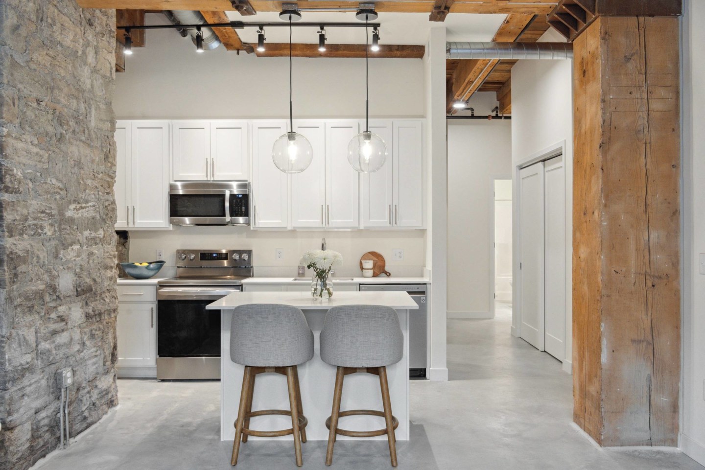 724 Lofts Image 12