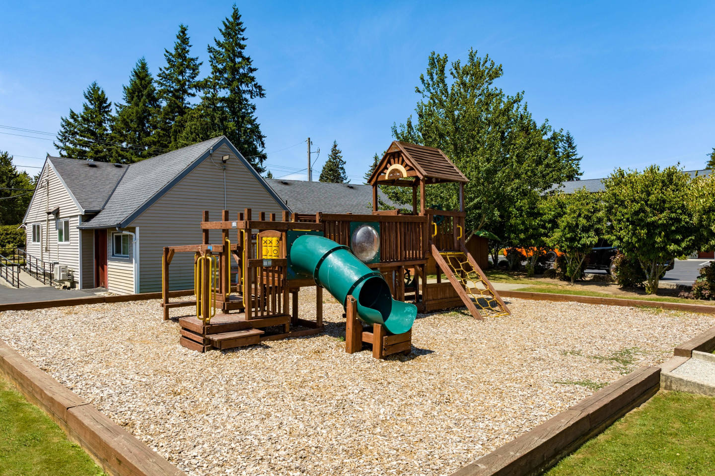 Quilceda Gardens Image 25