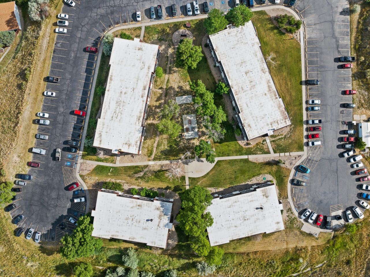 Conquistador Apartments Image 32