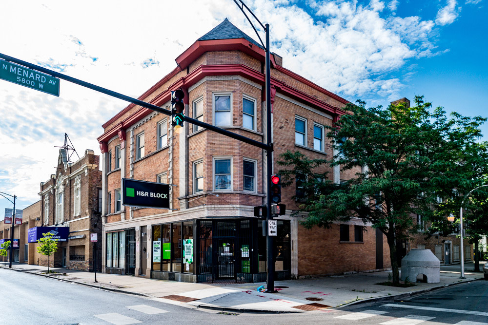 5749 W Chicago Image 16