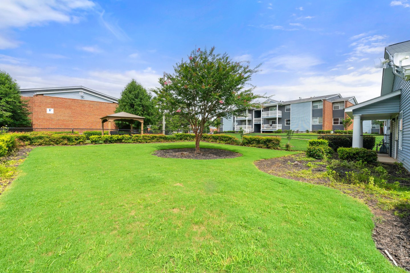445 Cleveland Image 42