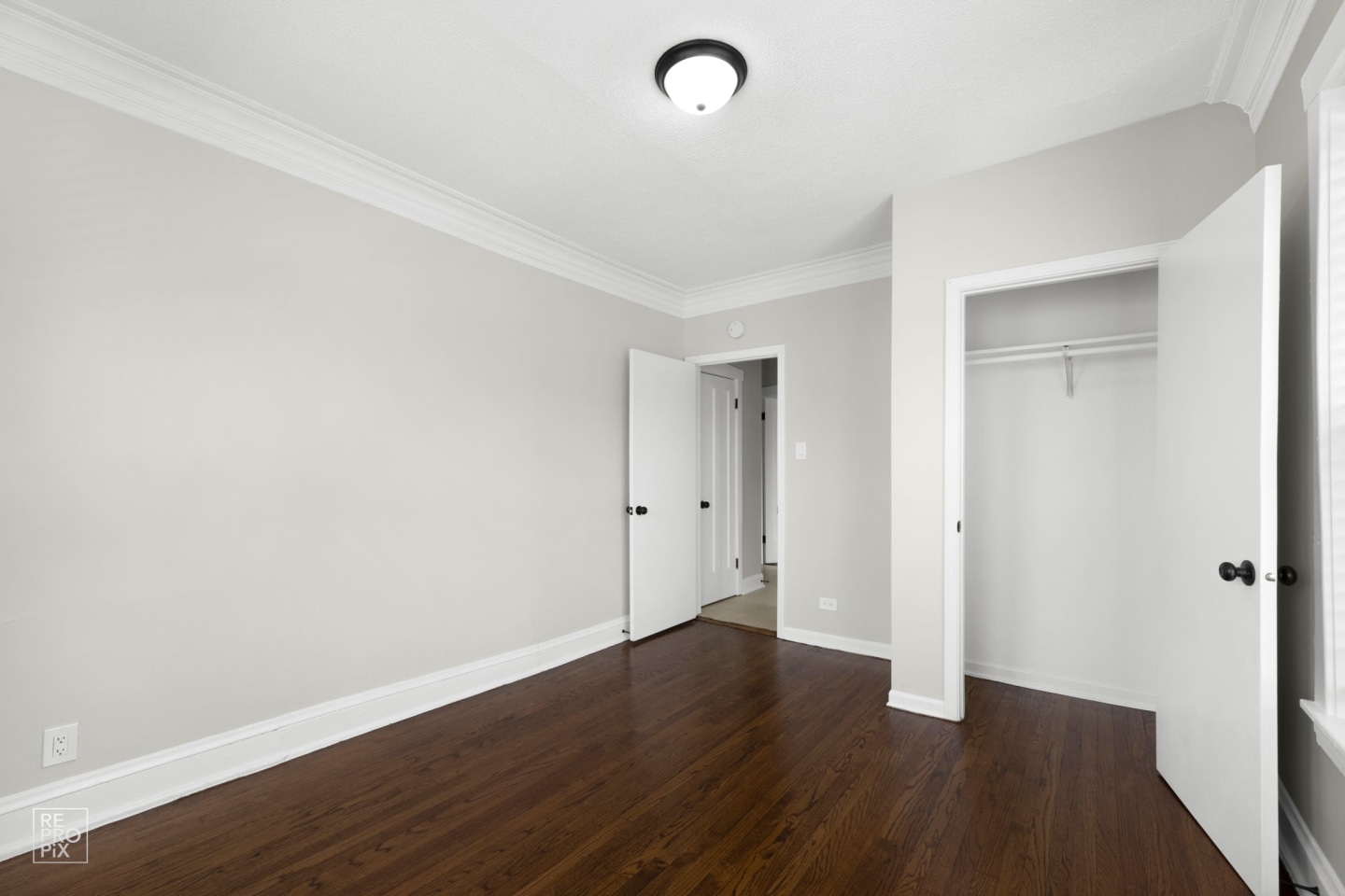 703 N Austin Blvd Image 5