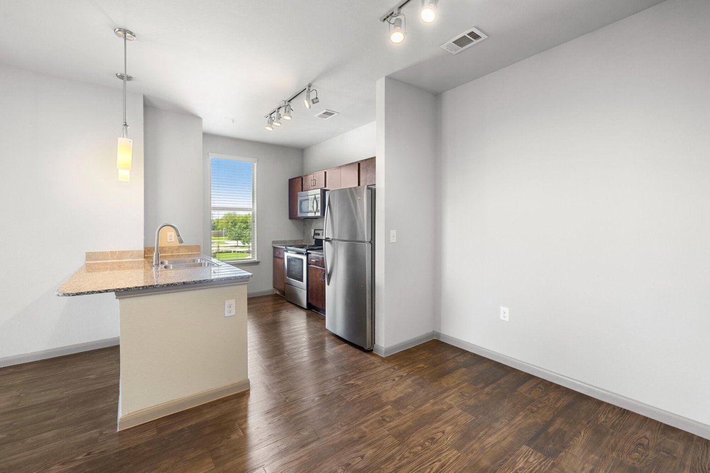 Olympus at Waterside Estates Image 85